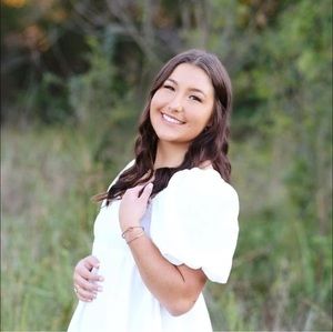 Meet your Posher, Sarah kate